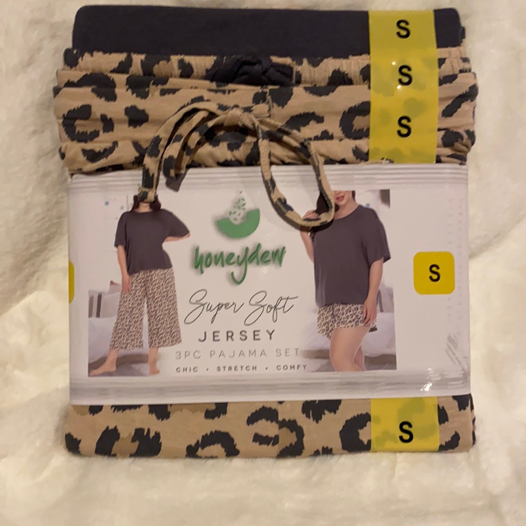 Brand New Womens 3pc Pajama Set